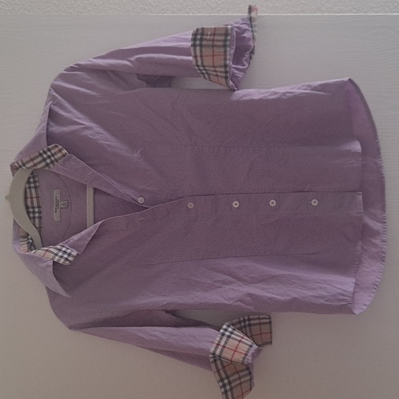 Burberry Tops - Burberry Button-Down Shirt with Signature Trim Size S 🔥🔥